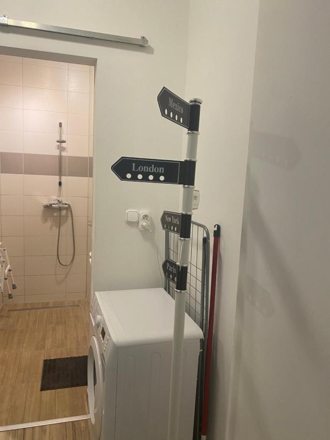 Tatra Apartment By The Danube Fully Accessible Budapest Exterior photo